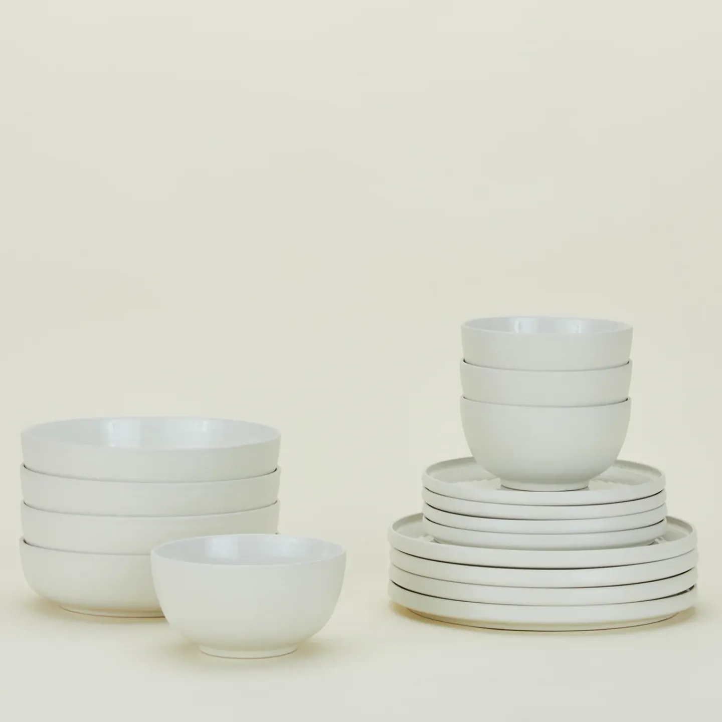 Hawkins New York Dinnerware^Essential Dinnerware, 16 Piece Set