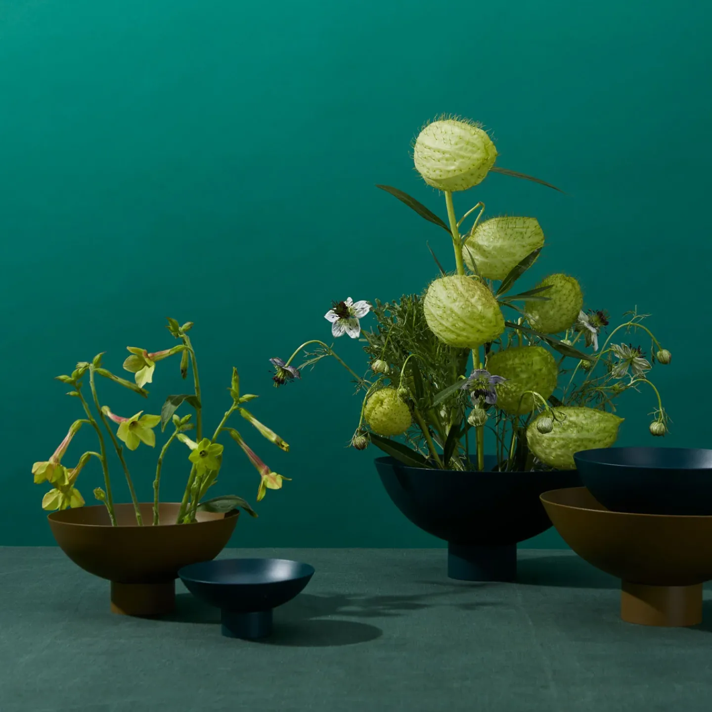 Hawkins New York Kitchen Accessories|Vases & Bowls^Essential Footed Bowl