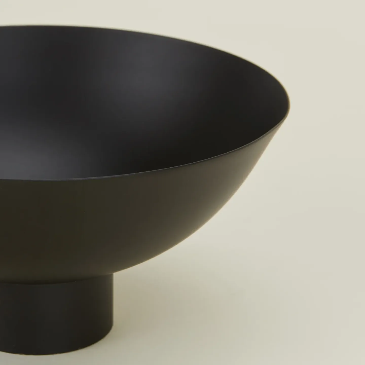 Hawkins New York Kitchen Accessories|Vases & Bowls^Essential Footed Bowl