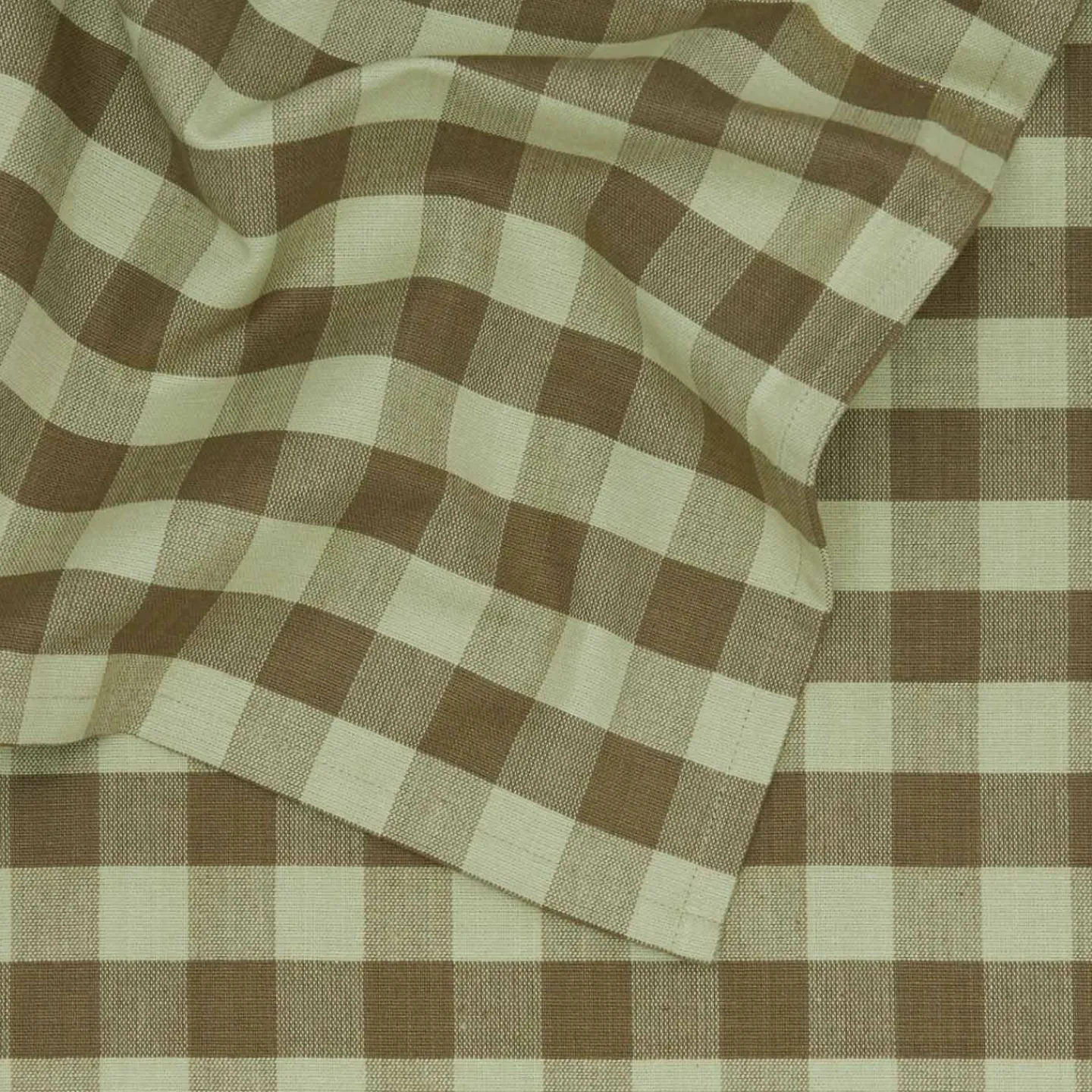 Hawkins New York Table Linens^Essential Gingham Tablecloth