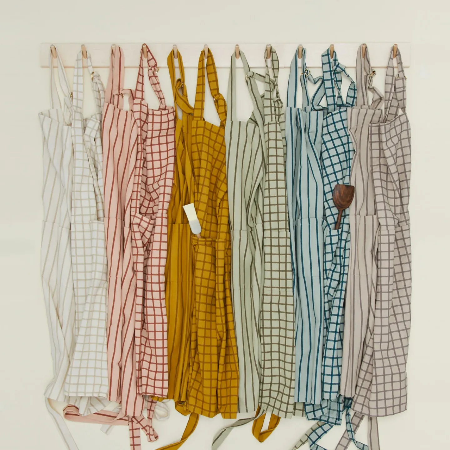 Hawkins New York Kitchen Textiles^Essential Striped Apron