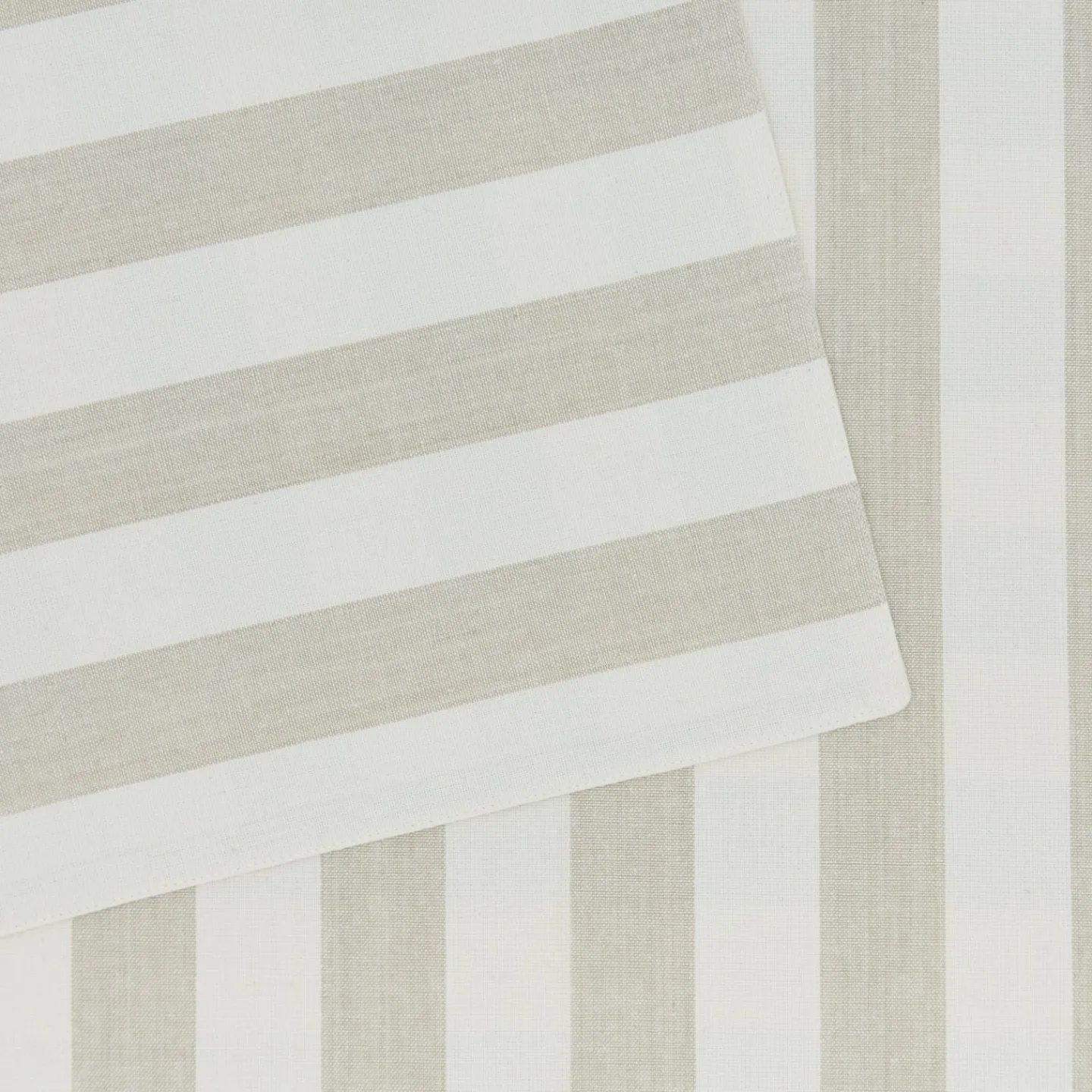 Hawkins New York Table Linens^Essential Striped Placemat, Set of 4