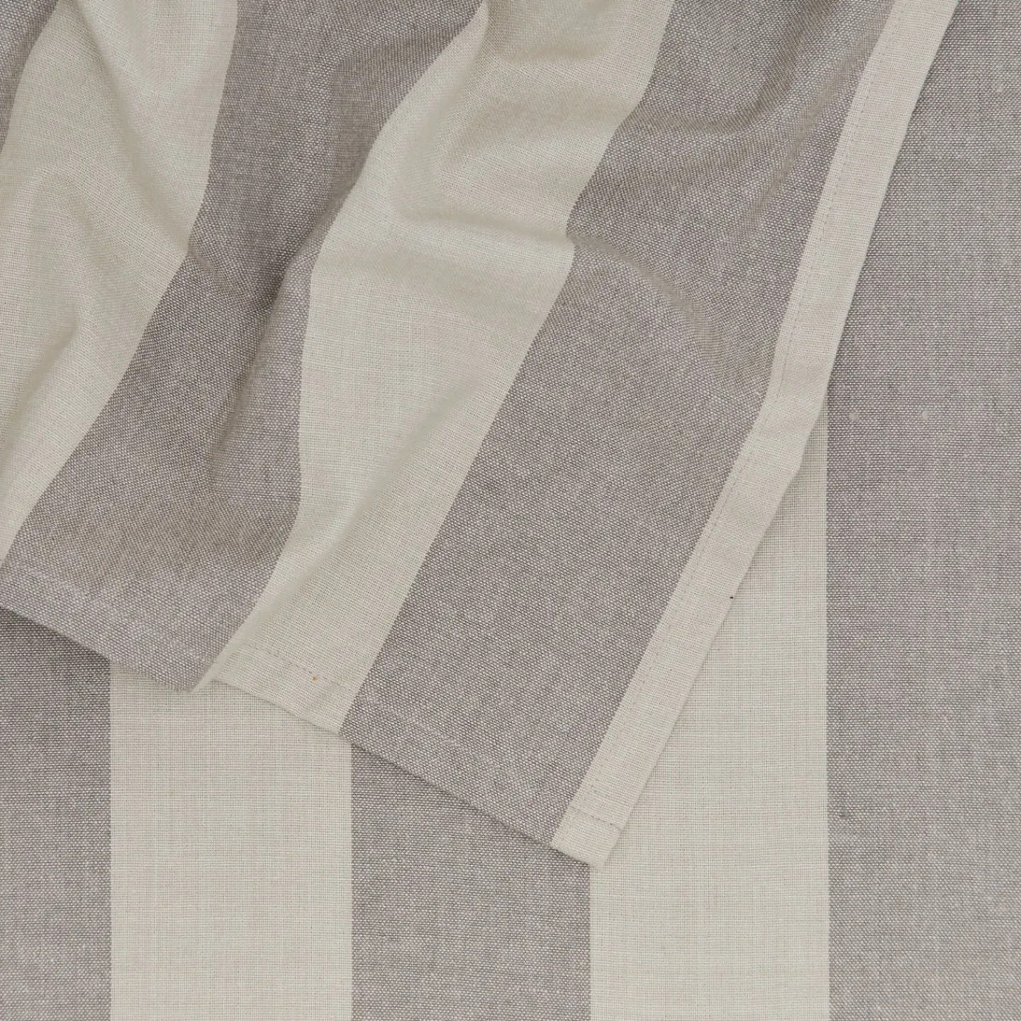 Hawkins New York Table Linens^Essential Striped Tablecloth