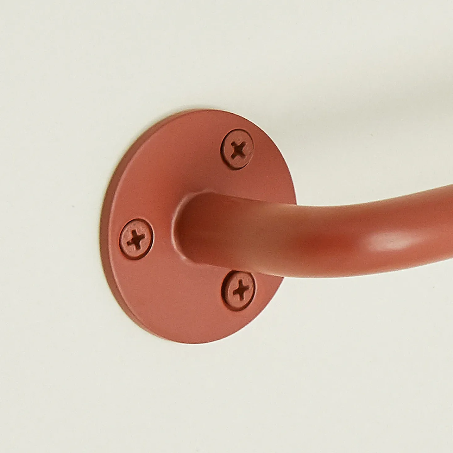 Hawkins New York Bath Hardware|Kitchen Textiles^Essential Towel Bar