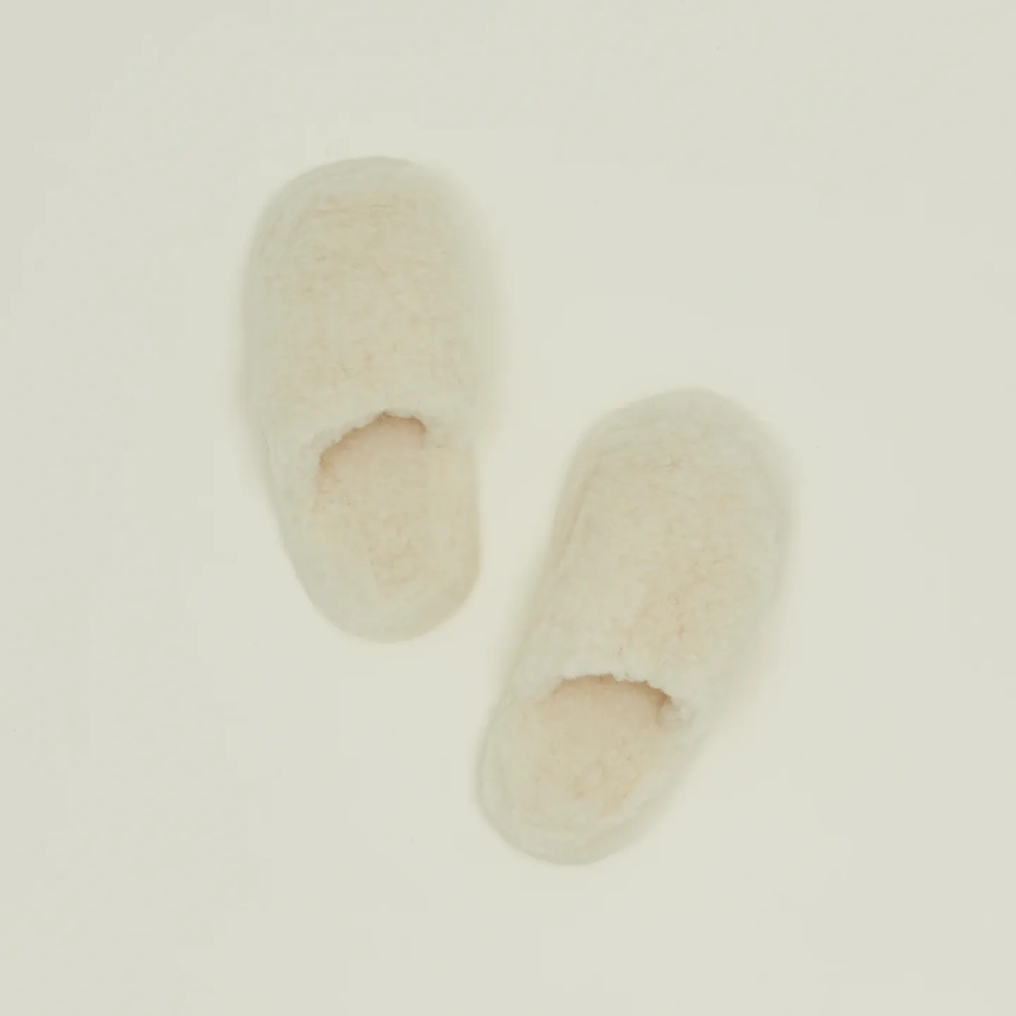 Yoko Wool Loungewear^Fuzzy Wool Slippers