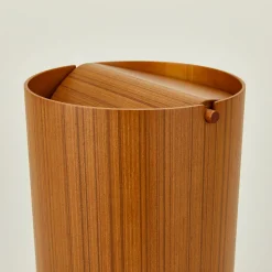 Saikai Toki Bath Accessories|Baskets & Storage^Lidded Wooden Wastebasket