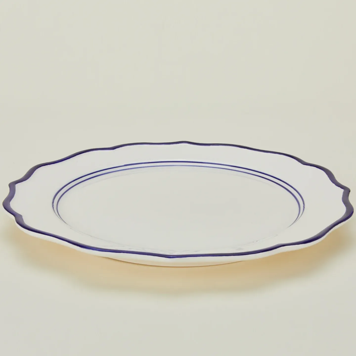 Maison Madison Home Serveware^Ogee Edge Round Platter