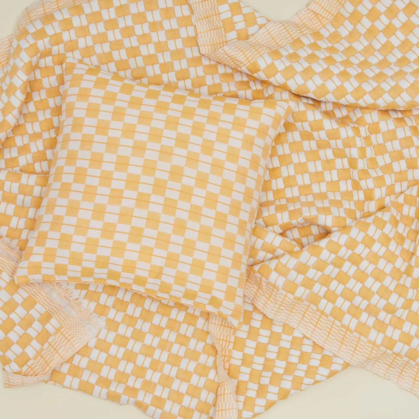 Archive NY Throws^Quilted Checkered Throw