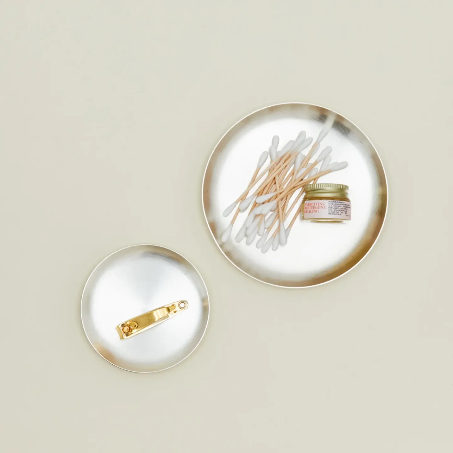 Fog Linen Glassware & Barware|Serveware^Round Silver Plate