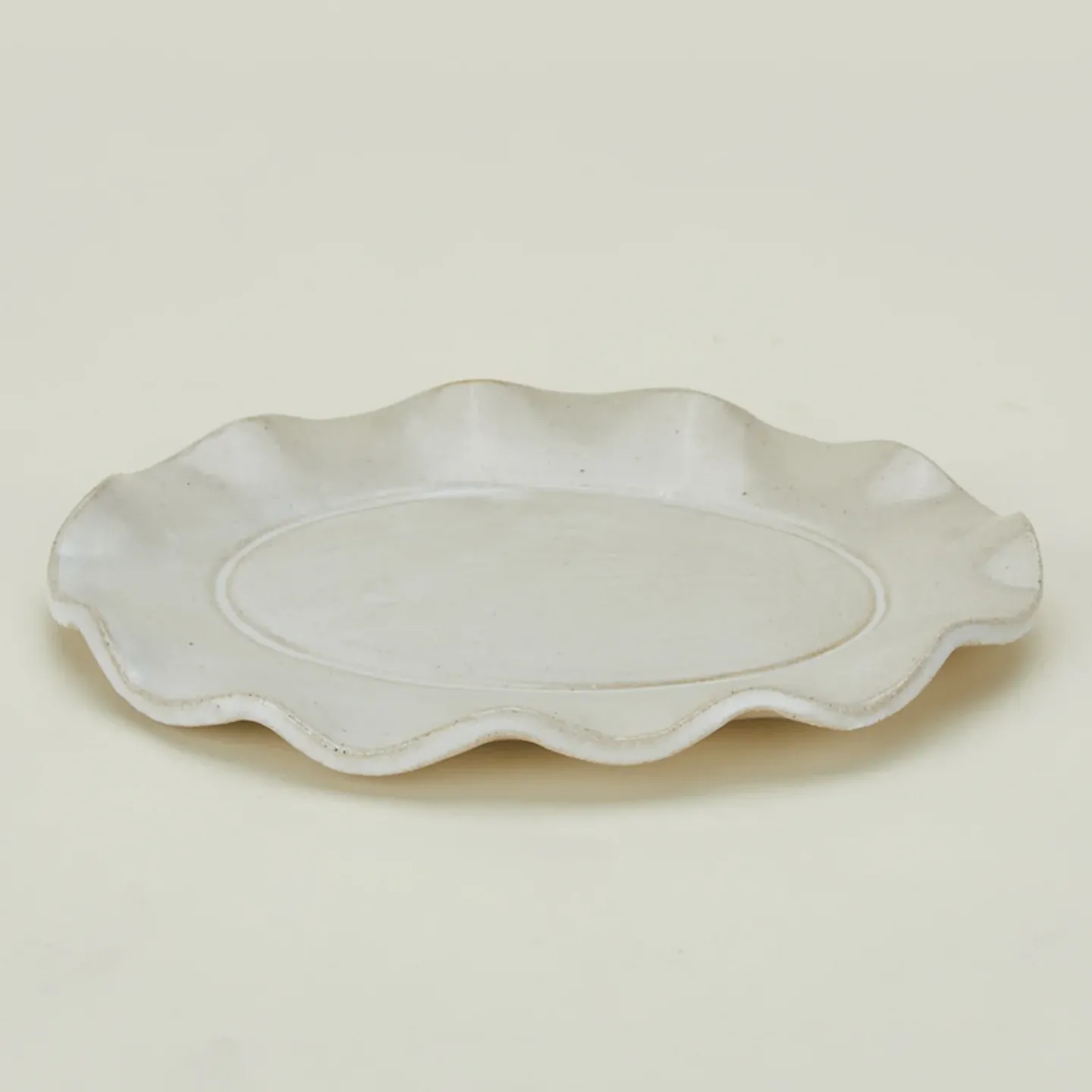 Salto Serveware^Ruffle Edge Platter
