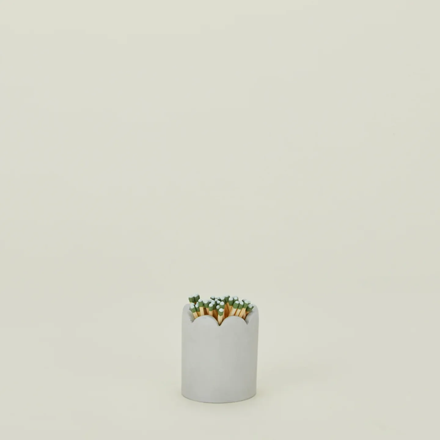 LINDAMAKESS Bath Accessories^Scalloped Match Striker