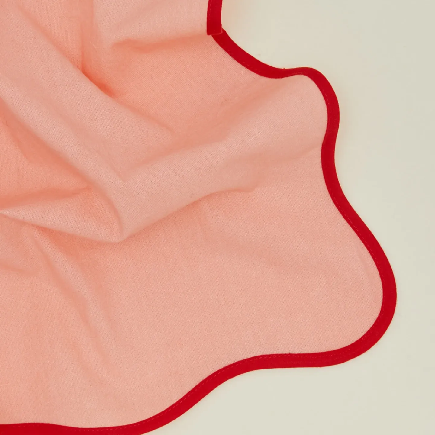 MODAFLEUR Table Linens^Scalloped Napkin, Set of 4