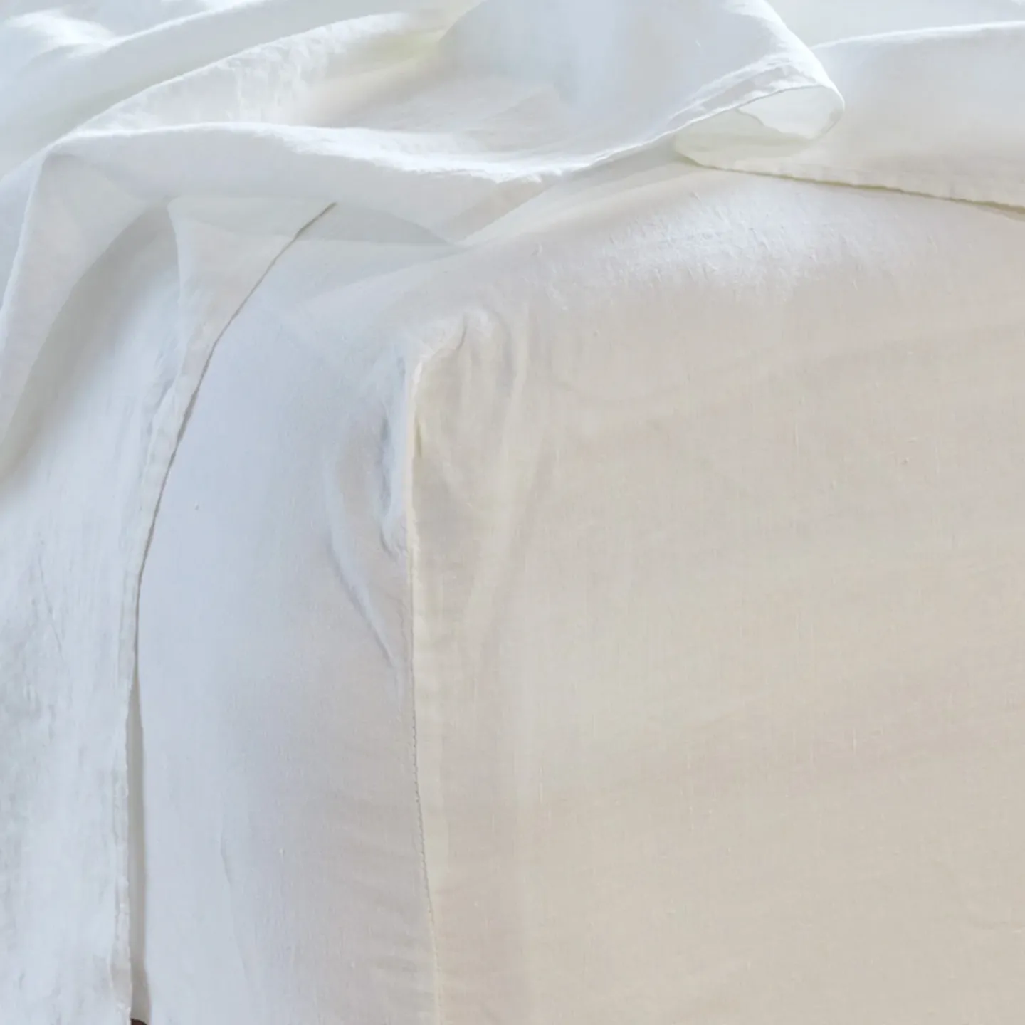 Hawkins New York Sheets^Simple Linen Flat Sheet
