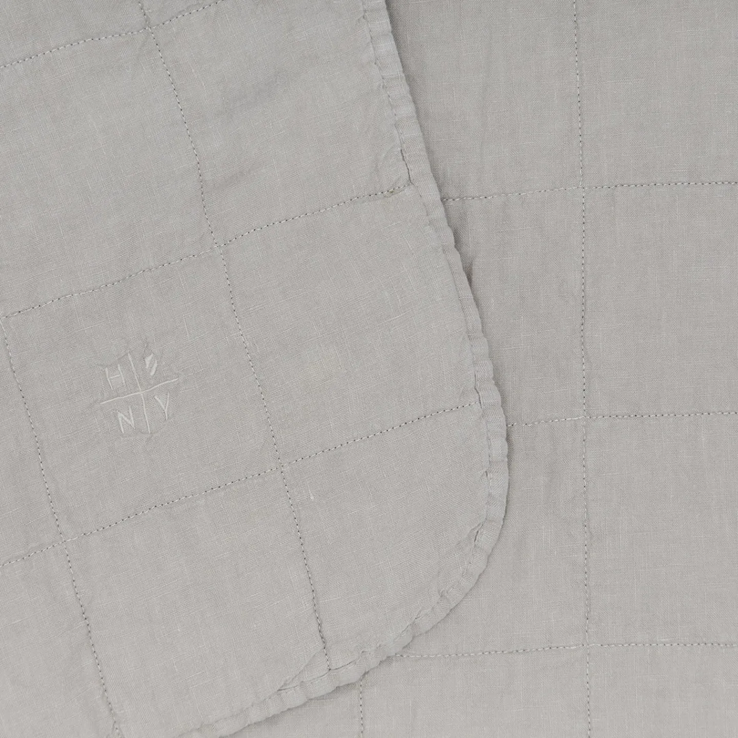 Hawkins New York Blankets & Quilts^Simple Linen Quilt