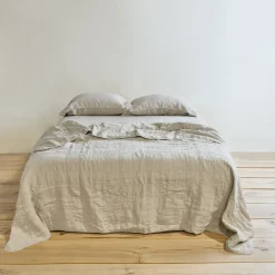 Hawkins New York Blankets & Quilts^Simple Linen Quilt