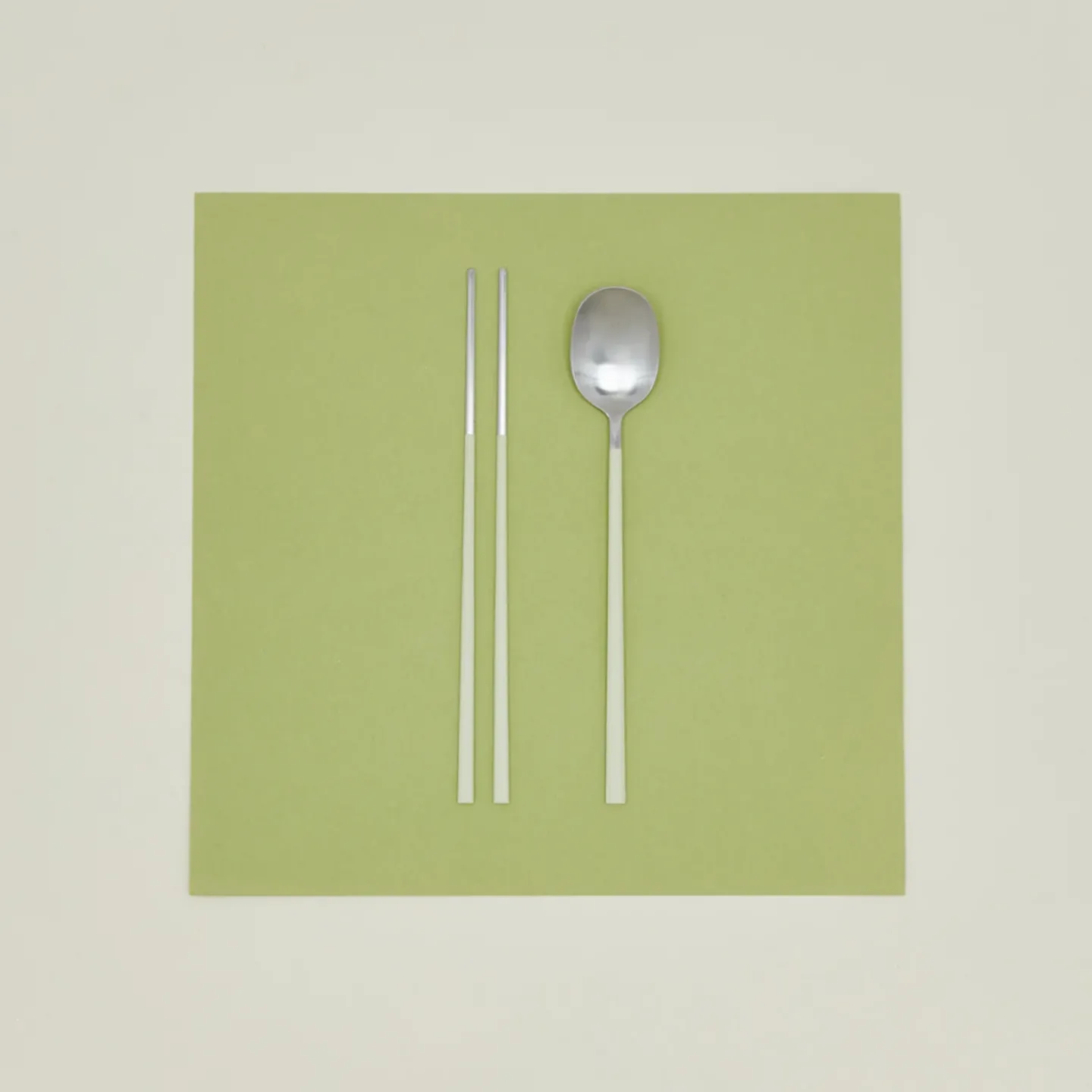 Illo Flatware^Spoon + Chopsticks Set
